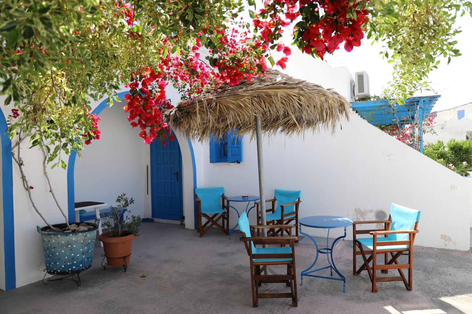Santorini Seaside Retreat - Flora'S Summer Escape Perissa  Exteriér fotografie
